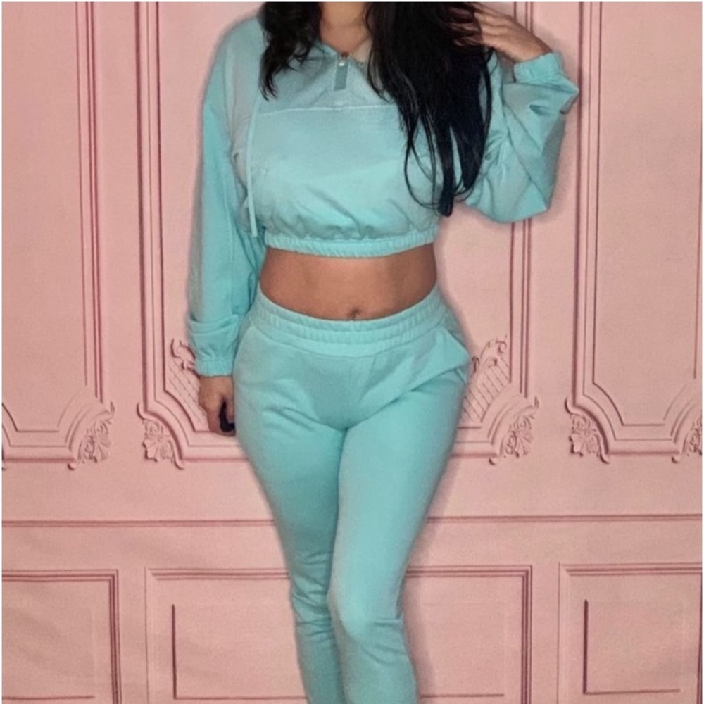 La society hoodie jogger set.